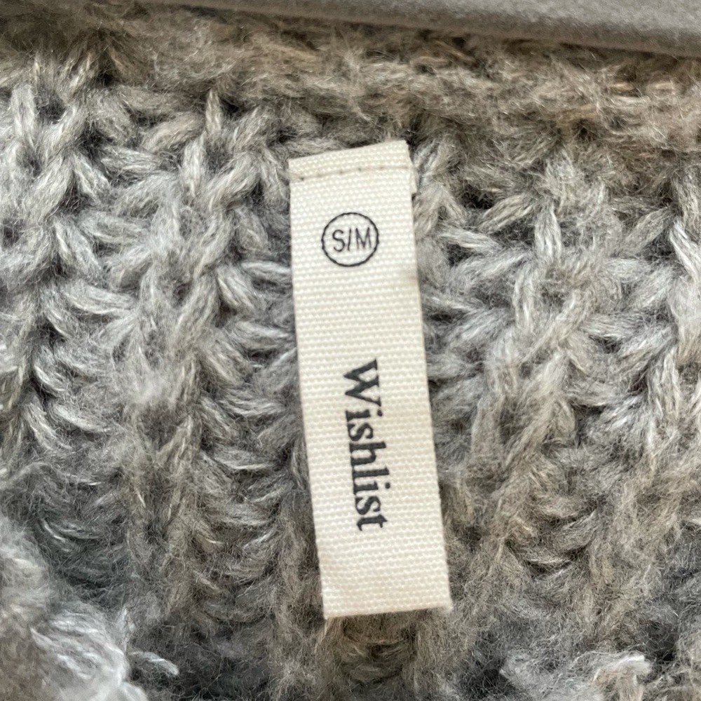 Color Block Ripped Sweater - Picture 7 of 7